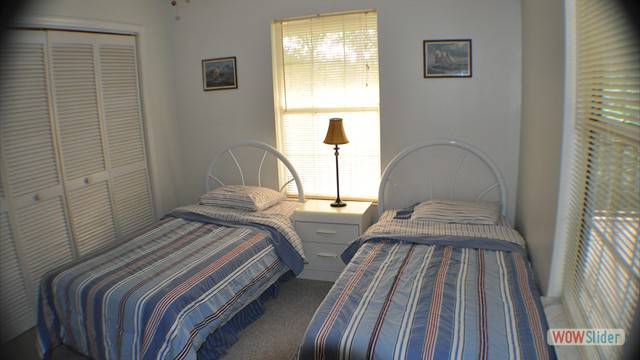 Twin Bedroom